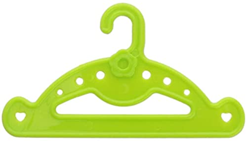 GIVBRO Perchas de ropa para muñecas de plástico, accesorios para muñecas de 46 cm/18 pulgadas, ropa de vestir, organizar verde, 5 piezas