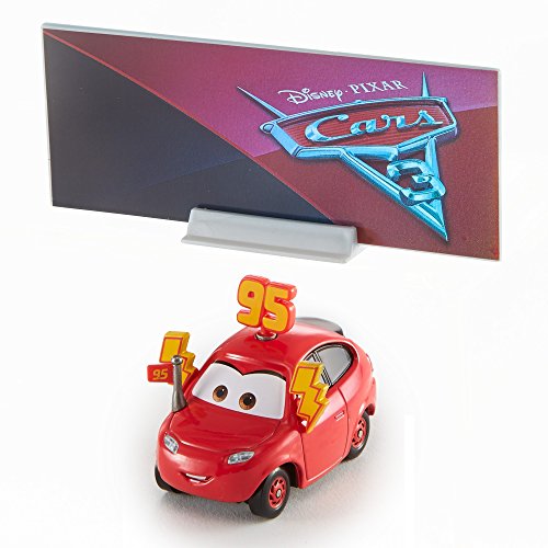 Mattel - Hot Wheels FLB59. Cars 3. Personaje Mady McGear.