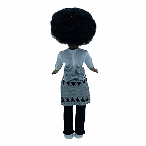 Muñeca Sintra 40 cm. Camiseta negra mulata personalizable Modelo 2021 con Ropa de diseñador elegante, hermana de Sintra, mismas medidas. Hecho en España por Folk Artesanía. Mod 21CA