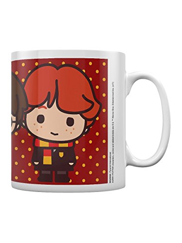 Pyramid International Harry Potter - Taza Chibi Harry Ron Hermione, 320 Ml + Juego De Cartas Harry Potter I'M Going To Hogwarts. Cartamundi