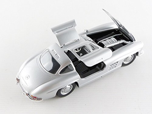 Welly – 24064s – Mercedes-Benz 300 SL Copa – 1954 – Escala 1/24 – Plata