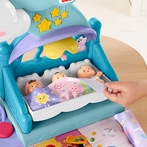 Fisher-Price-​ Little People, Cameretta Coccole, Playset Musicale con Luci e Canzoncine Juguete para niños 18 + Meses (Mattel GRW93)