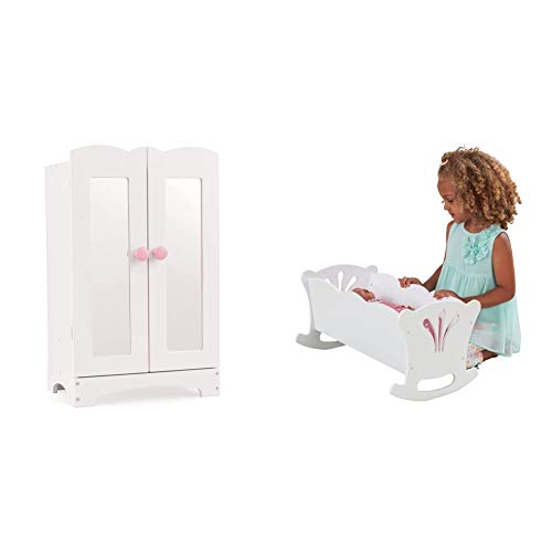 KidKraft Lil' Doll Armoire Armario de Madera Blanca con Perchas, Accesorio para Muebles de Dormitorio para muñecas de 45 cm (60132) + Cuna de Madera de Juguete con Ropa de Cama Rosa