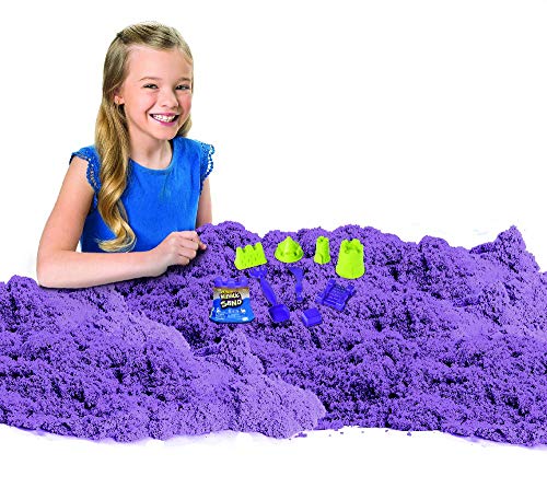 Kinetic Sand, Huevo de Las sorpresas, Paquete con + 900 Gramos de Arena y Accesorios, a Partir de 3 años – 6058628