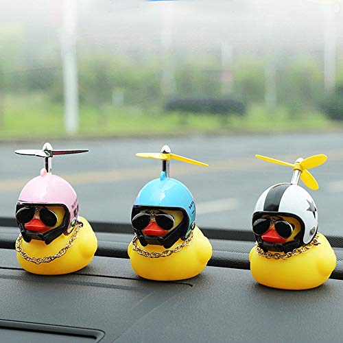 Pato de Goma Adornos de Coche de Juguete Pato Amarillo Decoraciones para salpicadero de Coche Squeeze Duck Cuernos de Bicicleta con Casco de hélice, Decoraciones de Coche para Adultos, niños, Mujeres