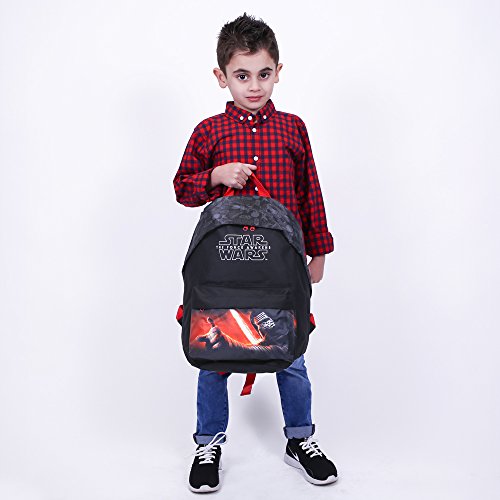 PERLETTI - Mochila Niño Star Wars - Bolso Escolar con Bolsillo Frontal de la Guerra de Las Galaxias - Bolsa Infantil Chico Escuela Viaje Deporte con Tirantes Regulables - Negro - 40x30x18 cm