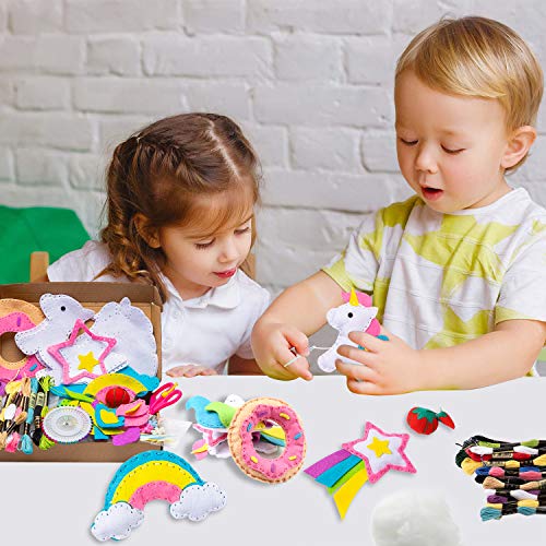 WATINC 5pz Kit de Costura Niños Unicornio Juego de Manualidades Coser Kit Manualidad de Coser Fieltro, Arcoíris y Rosquillas, con Fieltros, Aguja de Coser, Hilo de Bordar, Apto para Principiantes