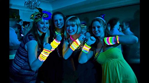 BBM [Solamente 100 Varitas Luminosas y 100 Conectores Reutilizables] Varitas Luminosas Fluorescentes Pulseras Luminosas Para Fiestas Formar Pulseras