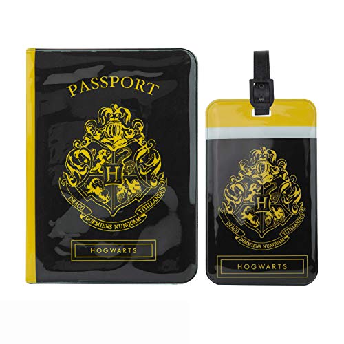 Cinereplicas Harry Potter - Etiqueta de Equipaje y Funda Pasaporte Hogwarts - Licencia Oficial